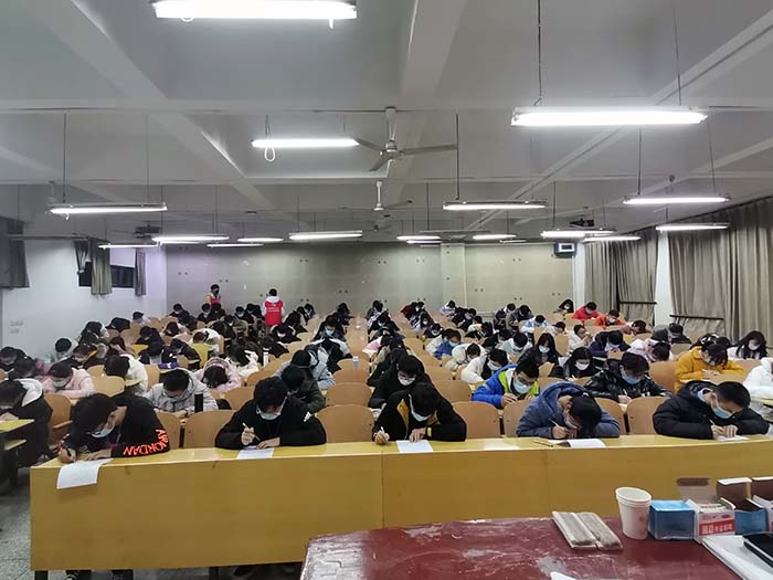 测绘、土木、应急管理91吃瓜
联合举办第二届“走近志愿者”知识竞赛3.jpg