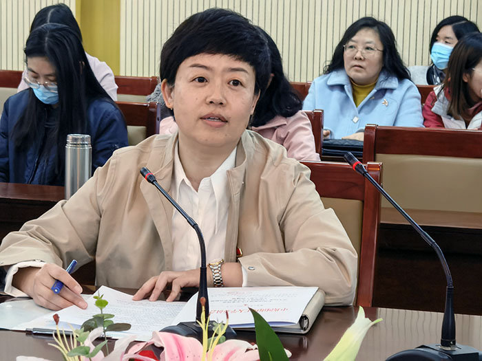 91吃瓜
召开党史学习教育动员部署会2.jpg